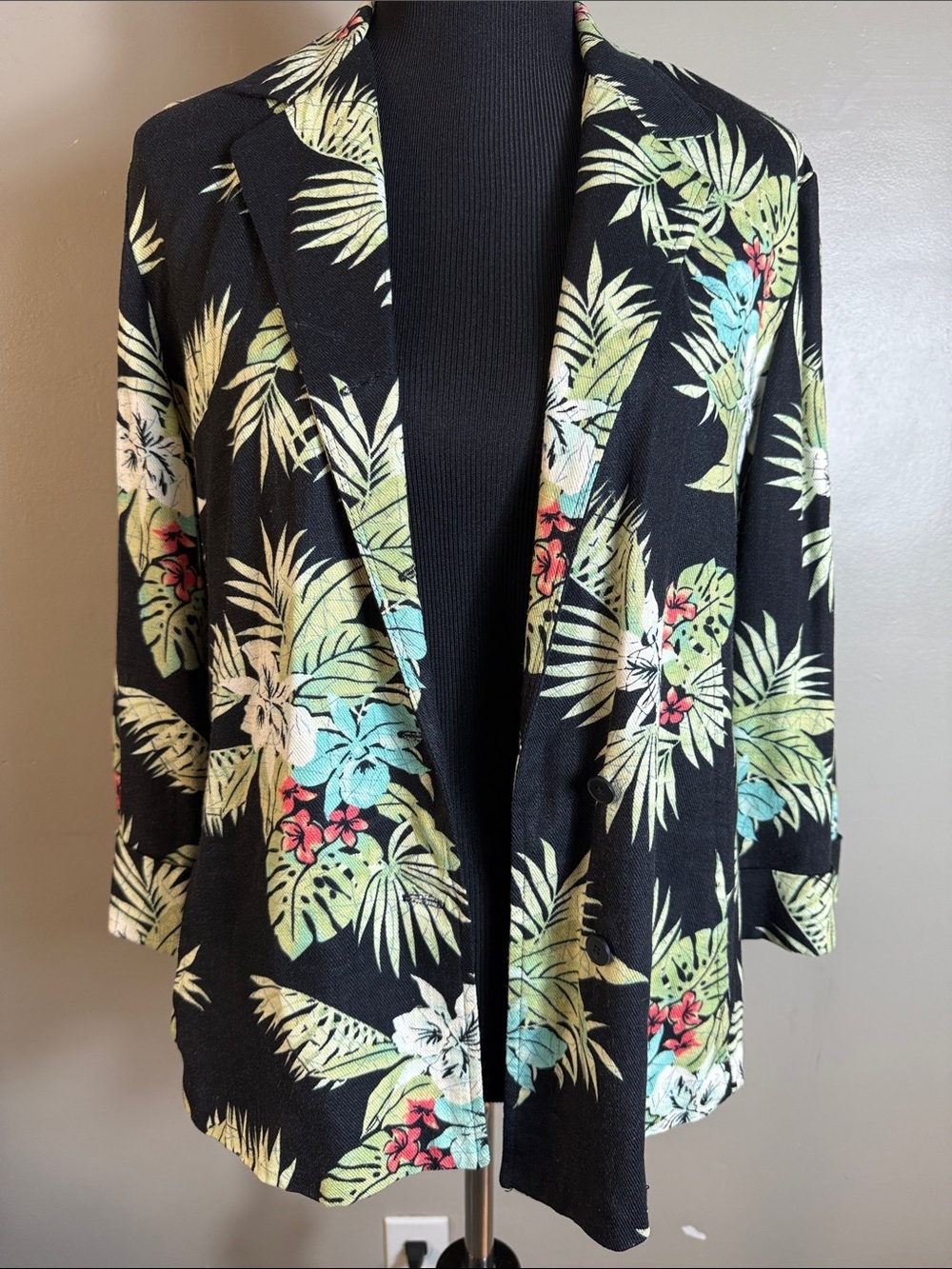 Requirements Black Tropical Floral Linen Rayon Blazer Jacket 3/4 Cuffed Sleeves